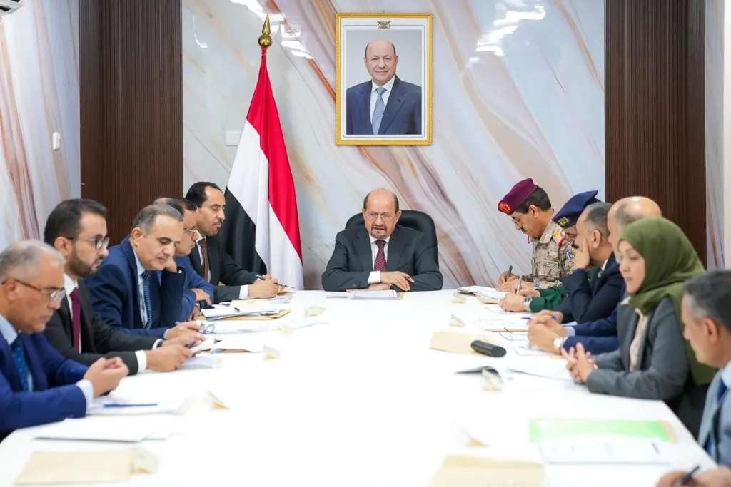 مجلس الوزراء برئاسة الزنداني يقر إجراءات تنفيذية لتفعيل التعبئة العامة