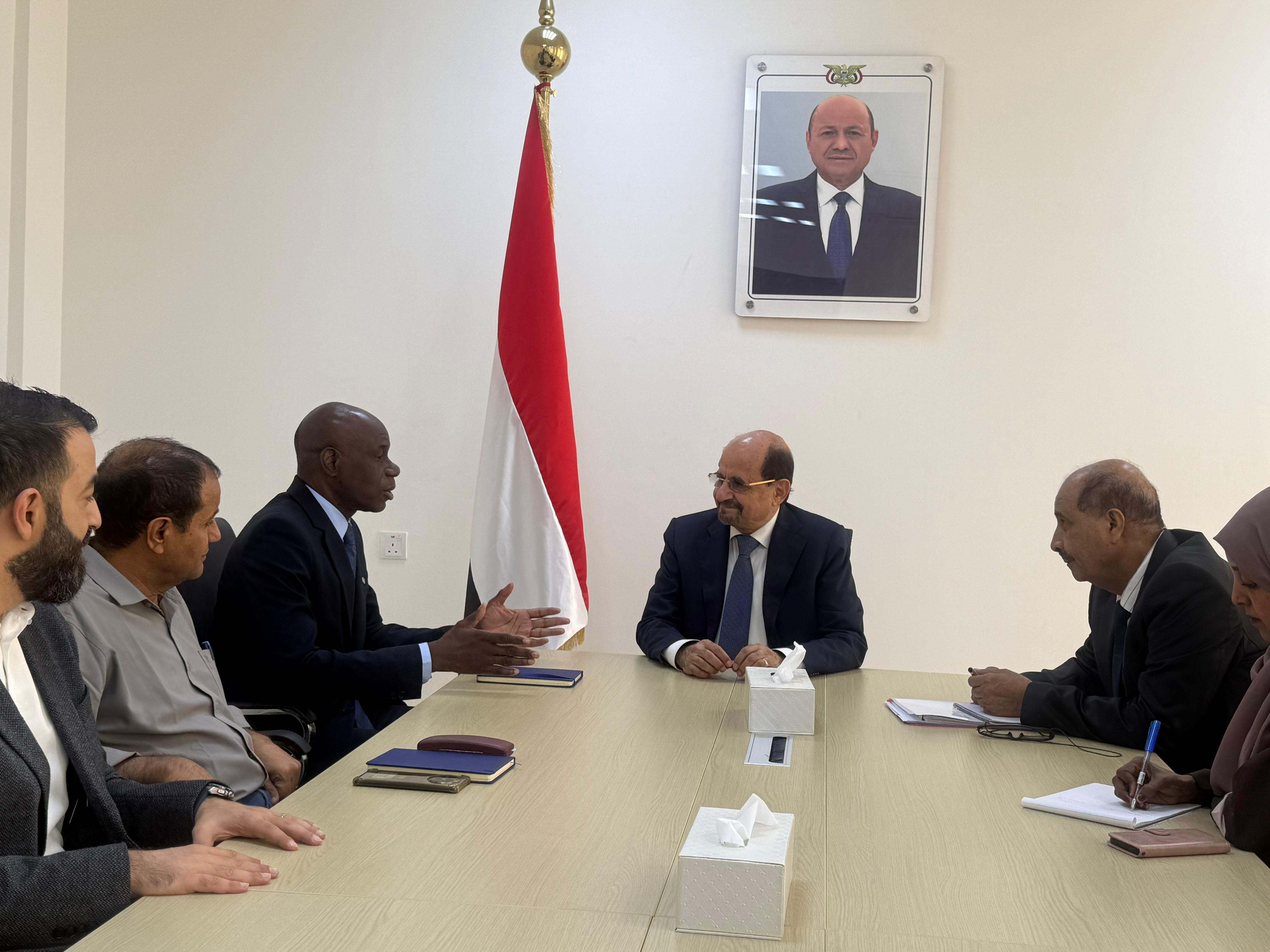 الزنداني يبحث مع وكالات الأمم المتحدة تعزيز التعاون في الزراعة والعمل الإنساني