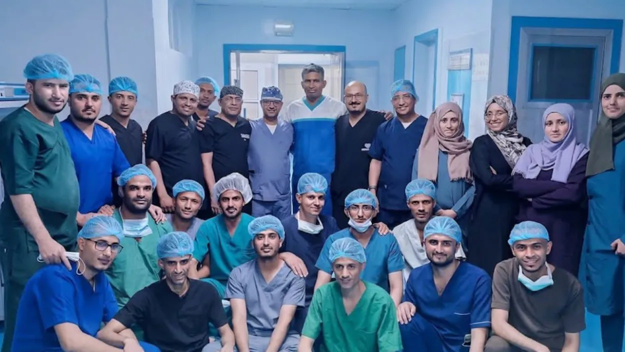 وزير الصحة يشيد بنجاح أول ثلاث عمليات زراعة كبد في تعز ويؤكد التوسع في الجراحات التخصصية
