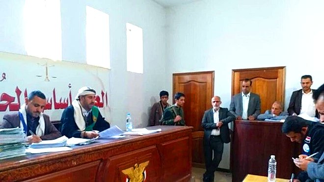 قرار حوثي بتعيين خريجي دورات شرعية في المحاكم يثير مخاوف على استقلال القضاء اليمني
