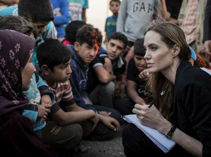 مبعوث اليمن انجلينا  جولي تغادر صنعاء  بعد أيام 