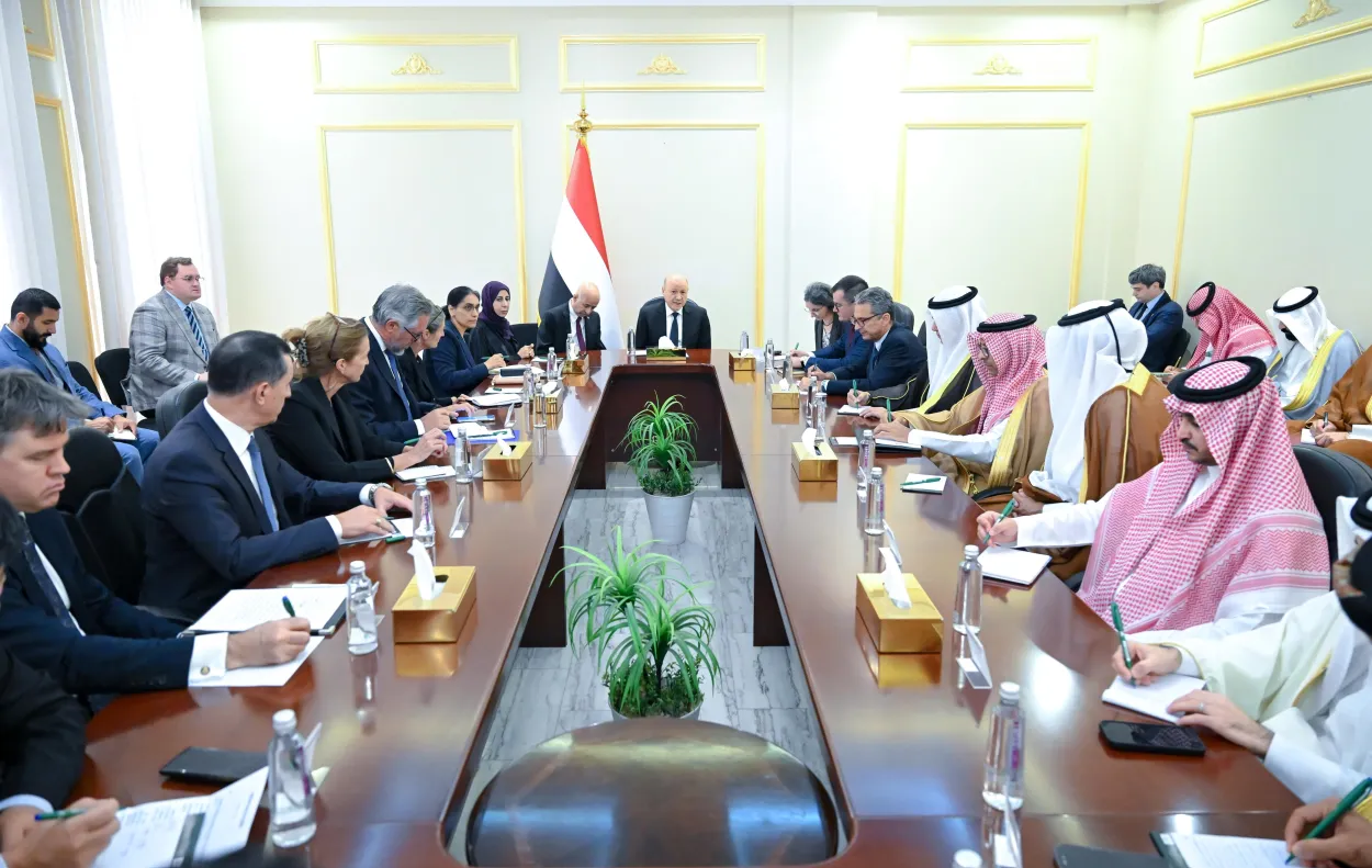 الرئيس العليمي: التهدئة التي لا تمنع إعادة التسلح تتحول إلى فرصة لجولة جديدة من الحرب
