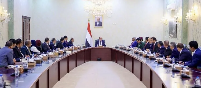 برئاسة الدكتور شائع الزنداني.. مجلس الوزراء يؤكد أولوية الأمن والخدمات ويتعهد بملاحقة العابثين بالاستقرار