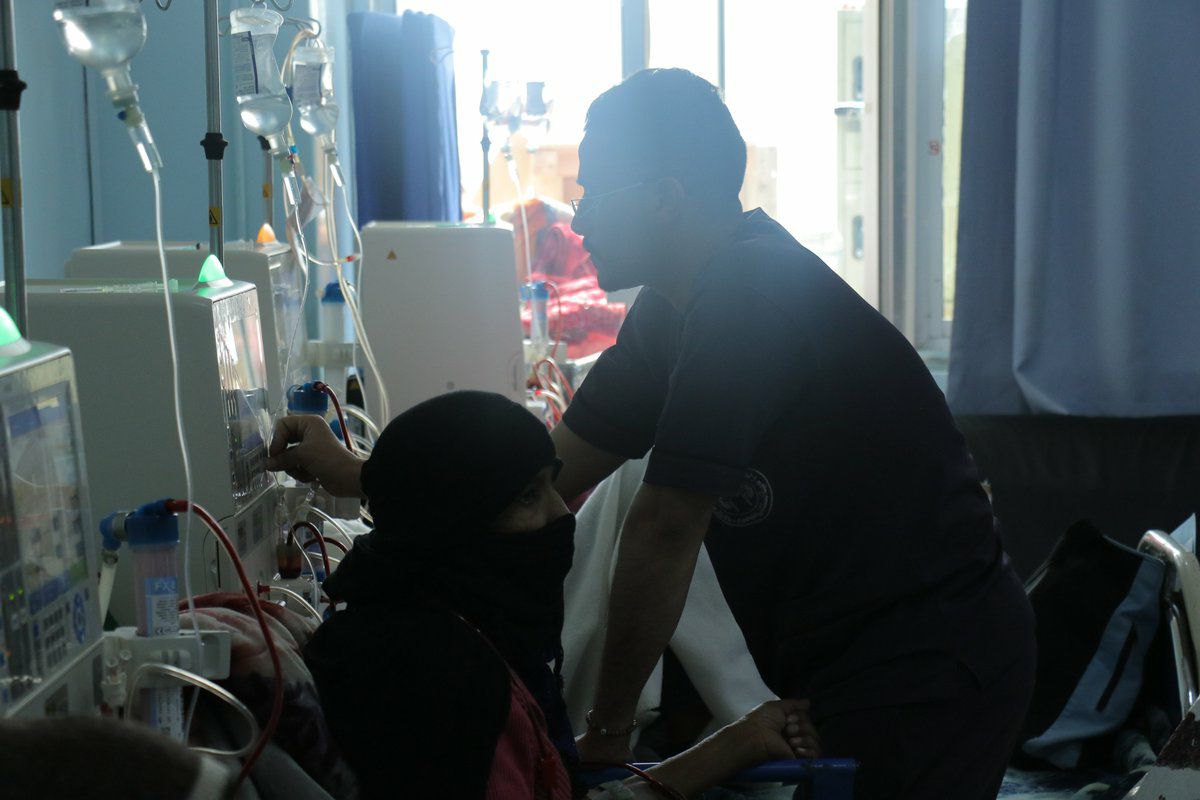 دعم مرضى الفشل الكلوي ب6 أجهزة في محافظة صعدة