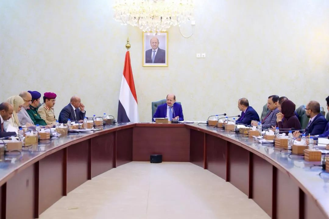الزنداني يترأس اجتماع المجلس الاقتصادي الأعلى ويؤكد أولوية الإصلاحات لتخفيف معاناة المواطنين