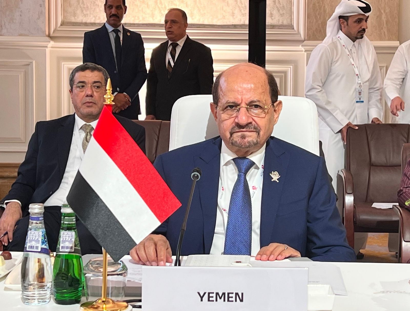الزنداني يشارك في الاجتماع الوزاري التحضيري للقمة العربية الإسلامية الطارئة في الدوحة