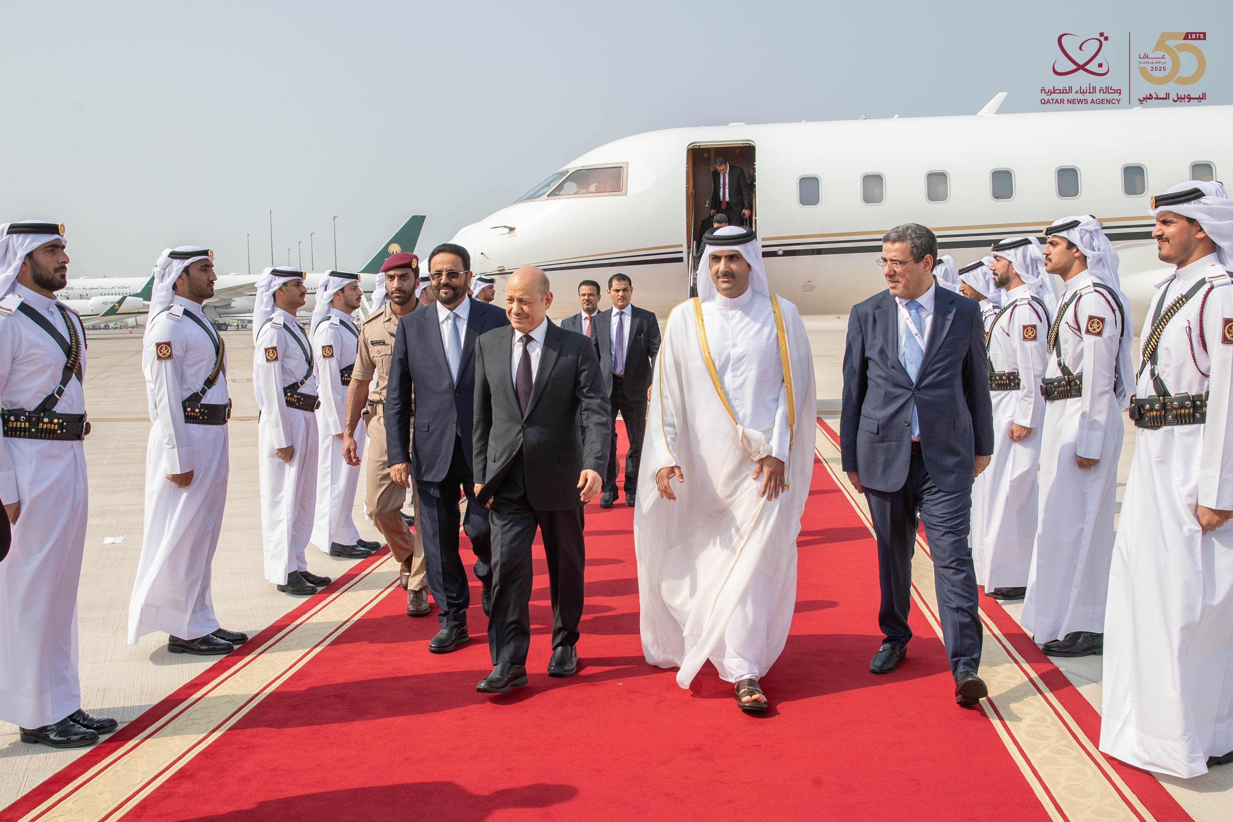 قمة الدوحة تدعم قطر وتدين العدوان الإسرائيلي والرئيس العليمي يدعوا إلى وحدة الصف