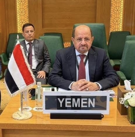 تعيين الدكتور شائع الزنداني رئيسا للوزراء… رهان على الخبرة الدبلوماسية لاستعادة فاعلية الدولة