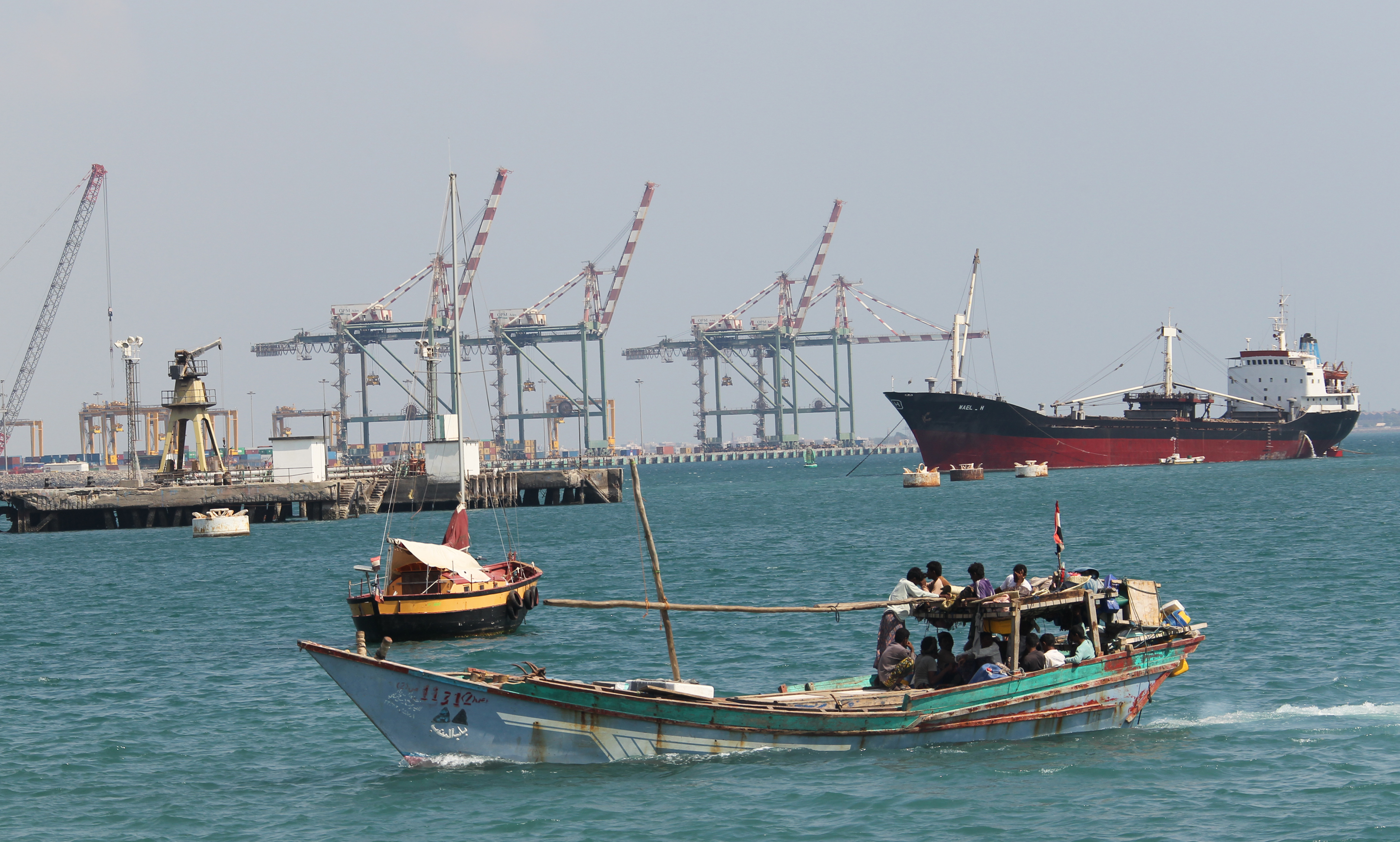 صراع على ميناء عدن: ضغوط وخلافات على الإدارة والتشغيل