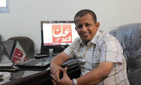 مسلحون يقتحمون مقر صحيفة "عدن الغد" ويعتقلون رئيس تحريرها فتحي بن لزرق
