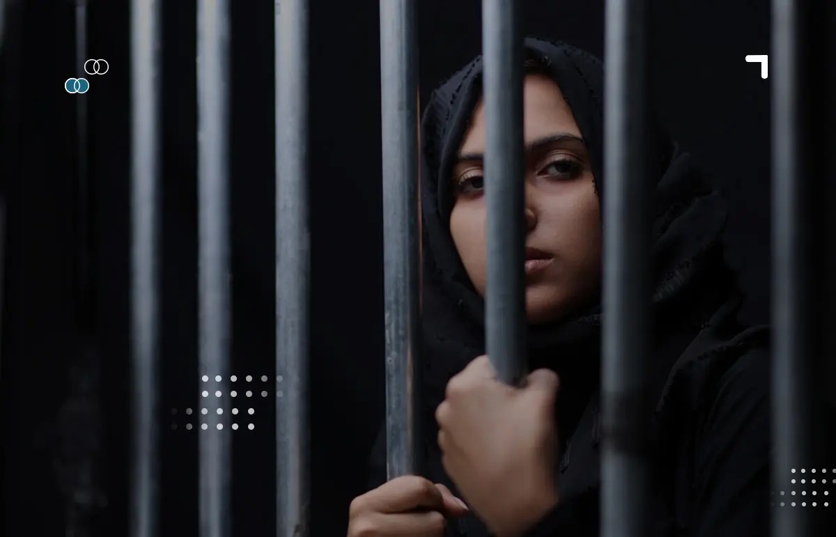اعتقال نساء منتصف الليل يثير موجة استياء في صنعاء وسط تساؤلات قانونية وحقوقية