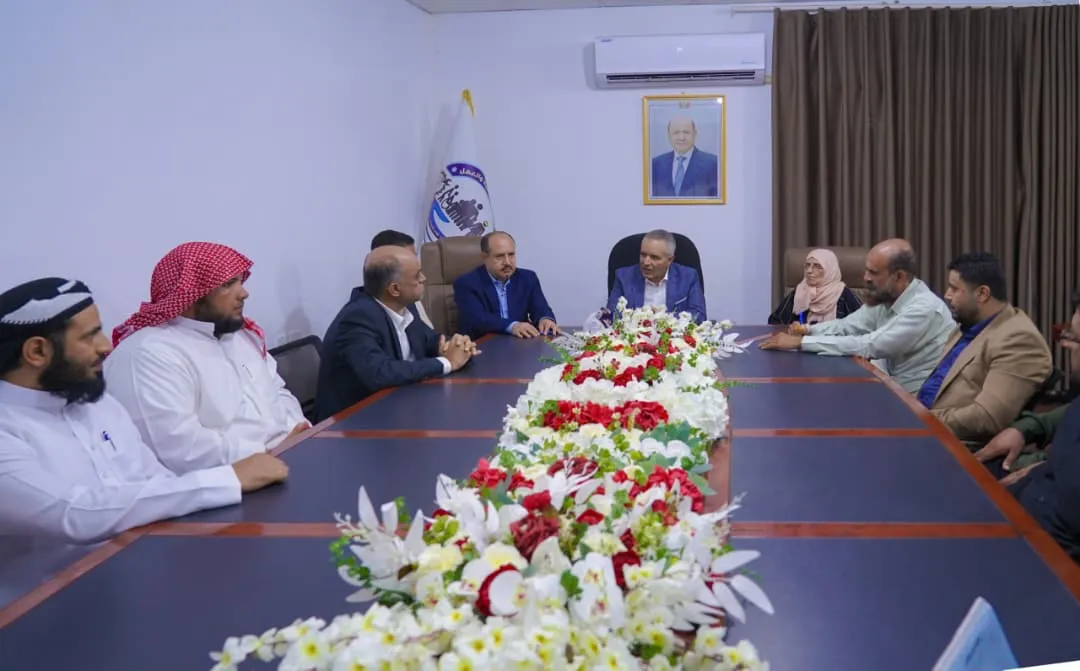 اليافعي يؤكد أهمية تنظيم العمل الخيري وتعزيز الشراكة مع منظمات المجتمع المدني