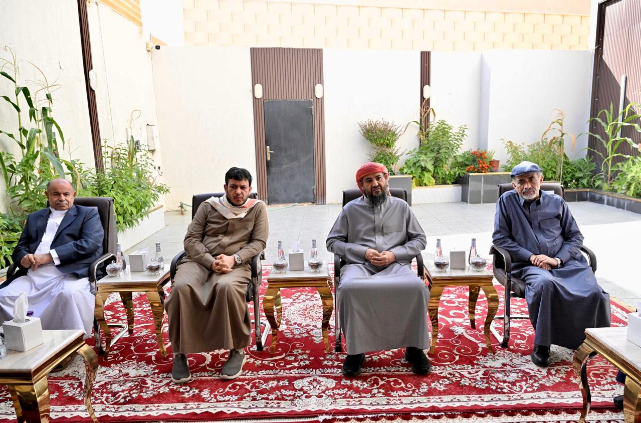 د. عبدالله العليمي يجمع القيادات الجنوبية لتوحيد الصف وتعزيز الشراكة الوطنية