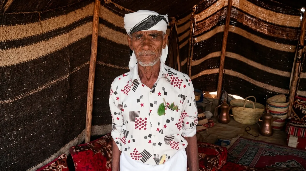 ختم قديم على جواز سفر يتسبب بمقتل مسن تهامي على يد مليشيا الحوثي في زبيد